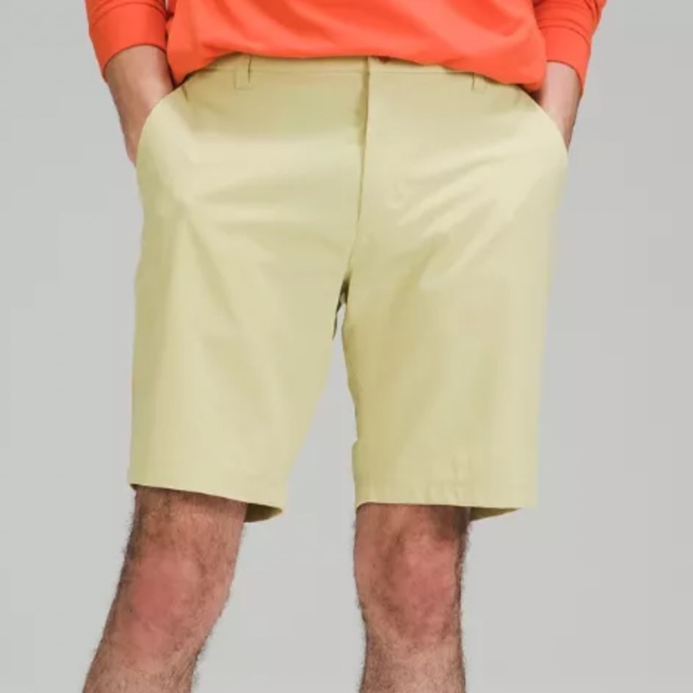 LULULEMON NWT MEN’S COMMISSION SHORT CLASSIC 9” - Picture 3 of 9